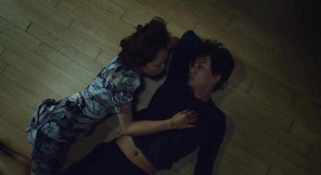 Jeon Do-yeon nude - The Shameless (2015)