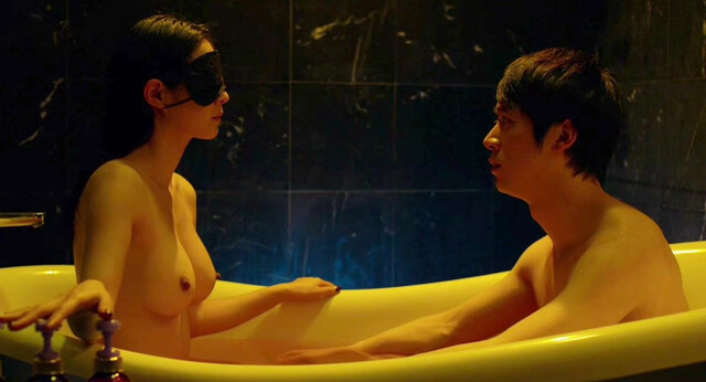 Lee Na-ra nude - Kabukicho Love Hotel (2014)
