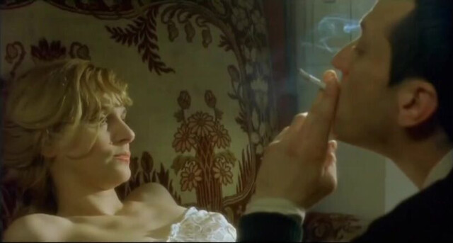 Paraskeva Djukelova nude - Izpepelyavane (2004)