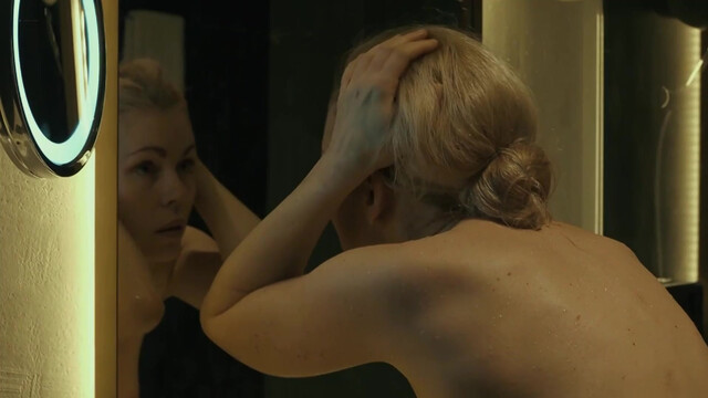 Sophie Reinhart nude, Jennifer Lou nude - Fate (2023)
