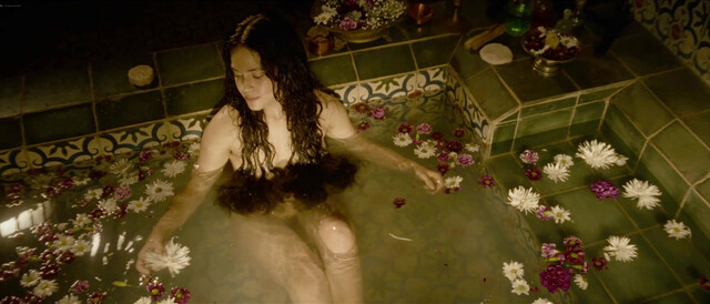 Daniella Reyes nude, Angela Cano nude, Juanita Molina nude, Laura Taylor nude, etc - One Hundred Years of Solitude s02 (2026)