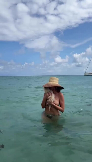 Heidi Klum sexy - Zebra Print Bikini Bottom (2026)
