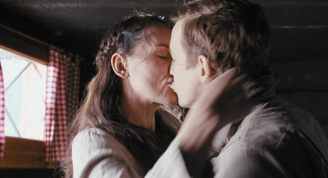 Anna Kaminski nude - The Deserter (Der Deserteur) (2024)