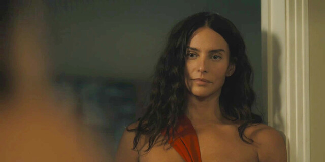 Zoe Saldana nude, Laysla De Oliveira nude, Genesis Rodriguez nude - Lioness s03e02 (2026)
