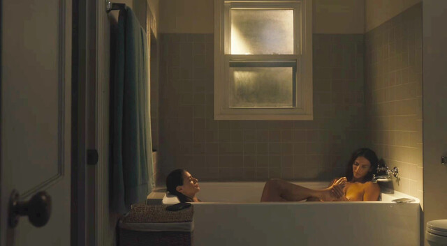 Zoe Saldana nude, Laysla De Oliveira nude, Genesis Rodriguez nude - Lioness s03e02 (2026)