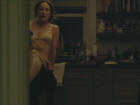 Olivia Wilde sexy, Penélope Cruz sexy - The Invite (2026)