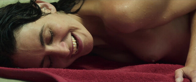 Victoria Carmen Sonne nude, Maria Pau Pigem nude, Nata Kas nude - The Birthday Party (2025)