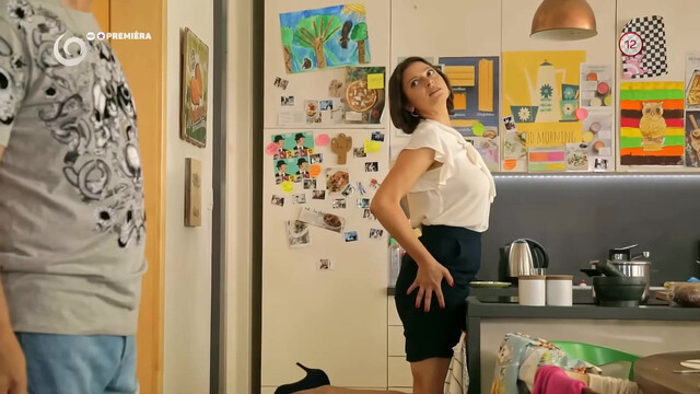 Lujza Garajová Schrameková sexy - Naši s03e05 (2017)