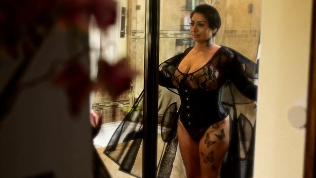Candy Diamond nude - Treagens' Black Shadows (2026)