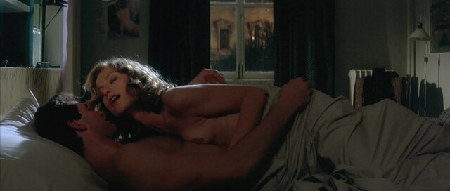 Isabelle Huppert nude - The Bedroom Window (1987)