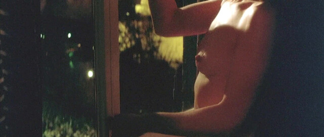 Isabelle Huppert nude - The Bedroom Window (1987)