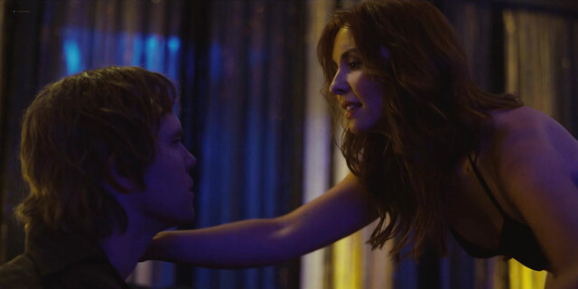 Sarah Bolger nude, Hilary McCormack sexy, Leah Gabrielle Taylor nude, etc - The Westies s01e07 (2026)