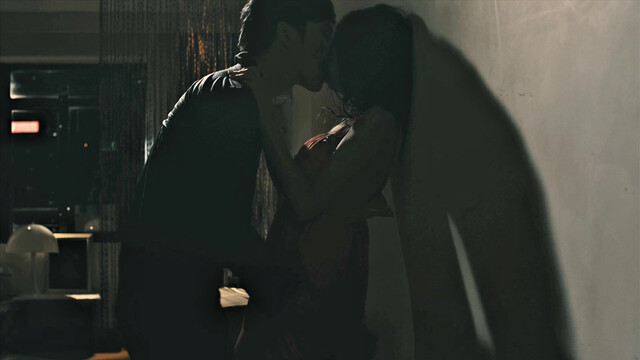 Chrissie Chaw sexy, Carol Yeung sexy - Marriage With A Liar (2010)