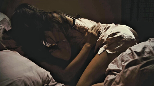 Chrissie Chaw sexy, Carol Yeung sexy - Marriage With A Liar (2010)