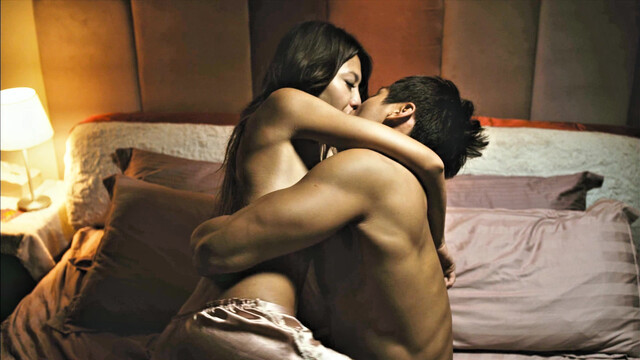 Chrissie Chaw sexy, Carol Yeung sexy - Marriage With A Liar (2010)