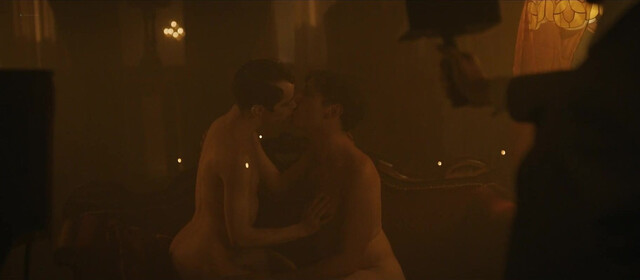 Valentina Romani nude, Irene Lay nude - Alla festa della Rivoluzione (2026)