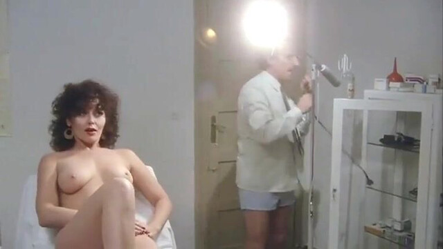 Beatriz Escudero nude - El hijo del cura (1982)