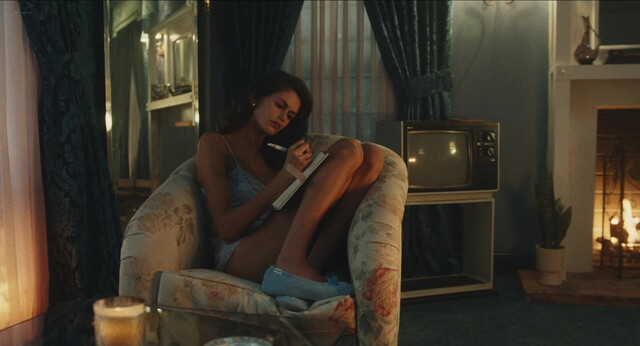 Hayes Warner sexy, Kaia Gerber sexy - The Shards s01e09 (2026)