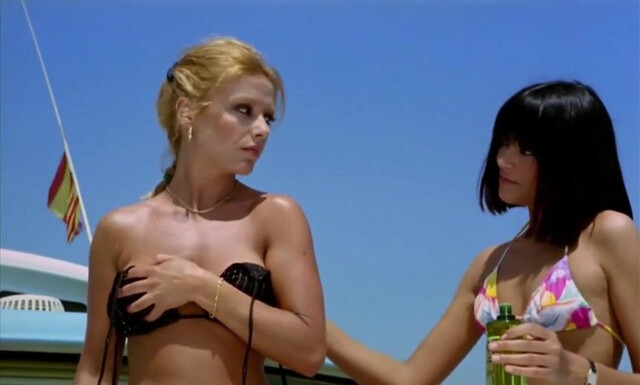 Silvia Tortosa sexy, Montserrat Torras sexy - The Enigma of the Yacht (1983)