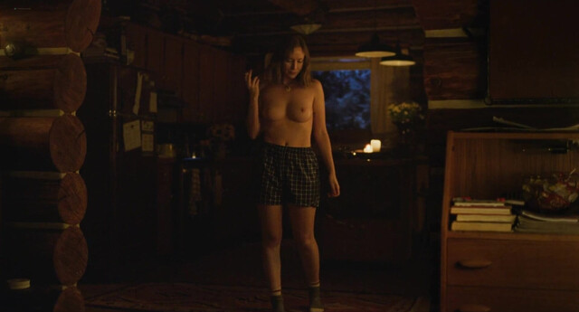 Hannah Einbinder nude, Gillian Anderson sexy - Teenage Sex and Death at Camp Miasma (2026)