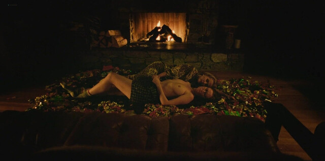 Hannah Einbinder nude, Gillian Anderson sexy - Teenage Sex and Death at Camp Miasma (2026)