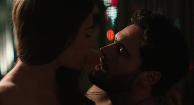 Lili Reinhart sexy - The Love Hypothesi (2026)