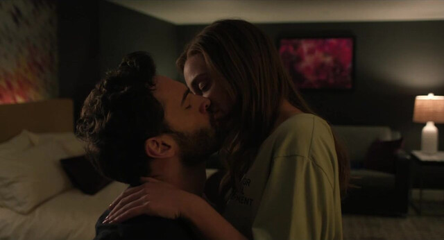 Lili Reinhart sexy - The Love Hypothesi (2026)