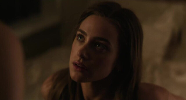 Lili Reinhart sexy - The Love Hypothesi (2026)