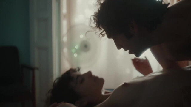 Olivia Delcan nude - El cuento de una noche de verano (A Midsummer Night's Tale) (2024)