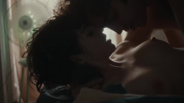 Olivia Delcan nude - El cuento de una noche de verano (A Midsummer Night's Tale) (2024)