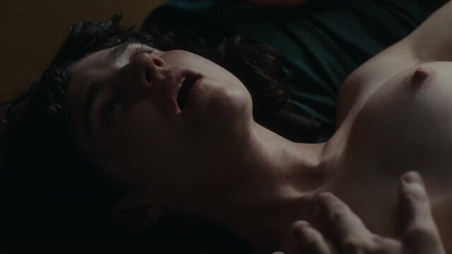 Olivia Delcan nude - El cuento de una noche de verano (A Midsummer Night's Tale) (2024)