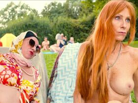 Andrea Sawatzki nude, Maria Happel nude - Freibad (2022)