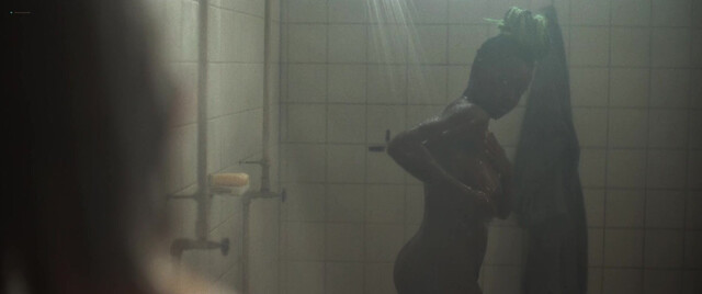 Lily Taieb nude, Sandra Guldberg Kampp nude, Tracy Gotoas nude, etc - Bloody Tennis (2026)