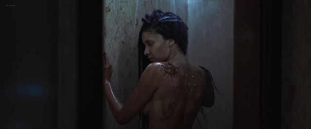 Thais Lago nude - Love Kills (2025)