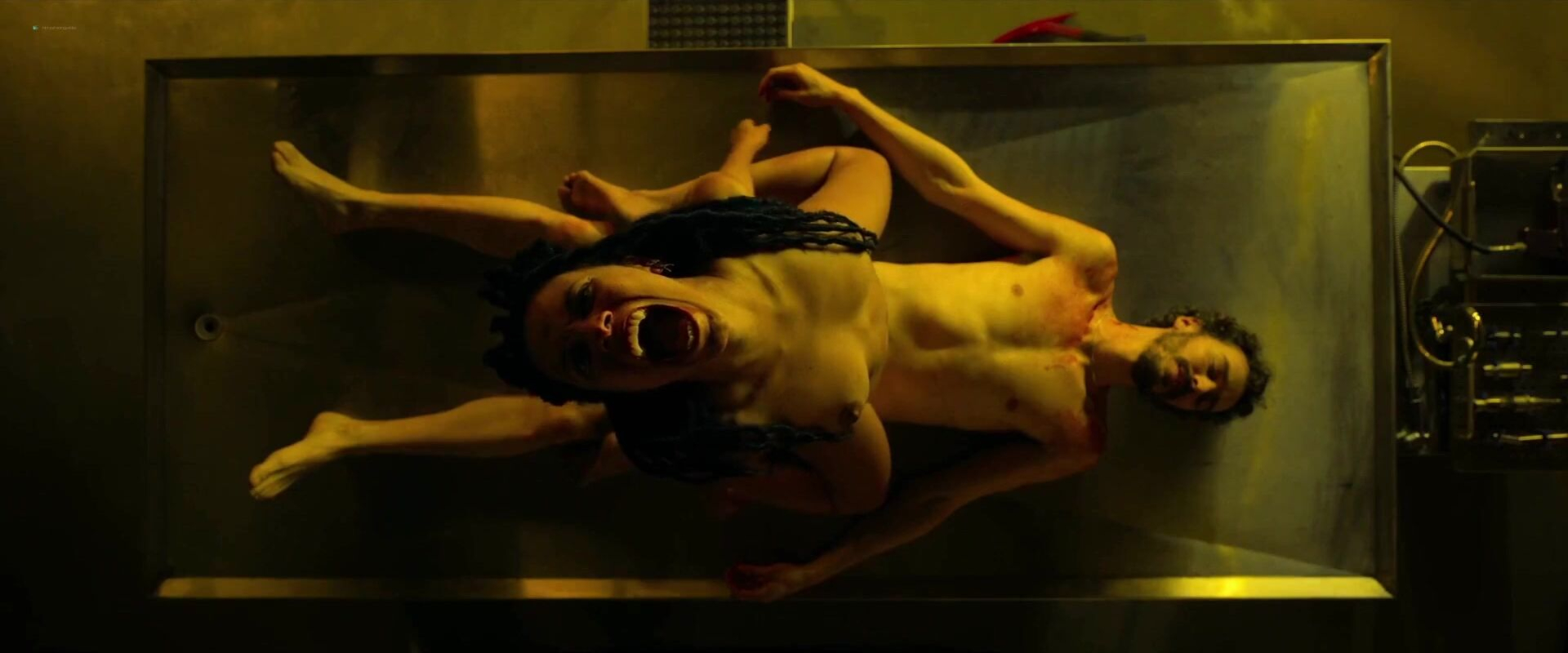 Thais Lago nude - Love Kills (2025)