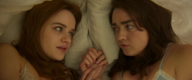 Joey King sexy, Maisie Williams sexy - Practical Magic 2 (2026)