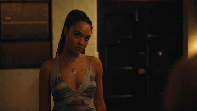 Aisha Dee nude, Laura Gordon sexy, etc - Watching You s01e01-03 (2025)