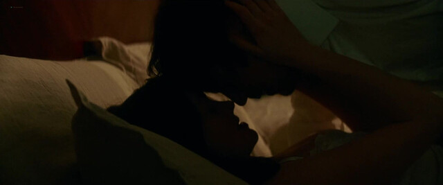 Dakota Johnson nude, Anne Hathaway nude - Verity (2026)
