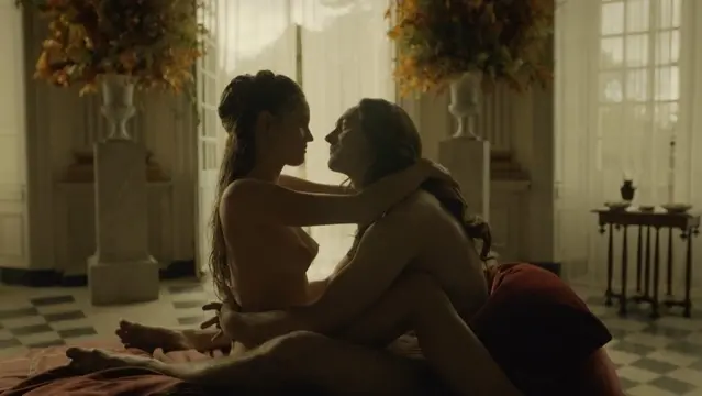 Nude Video Celebs Noemie Schmidt Nude Versailles