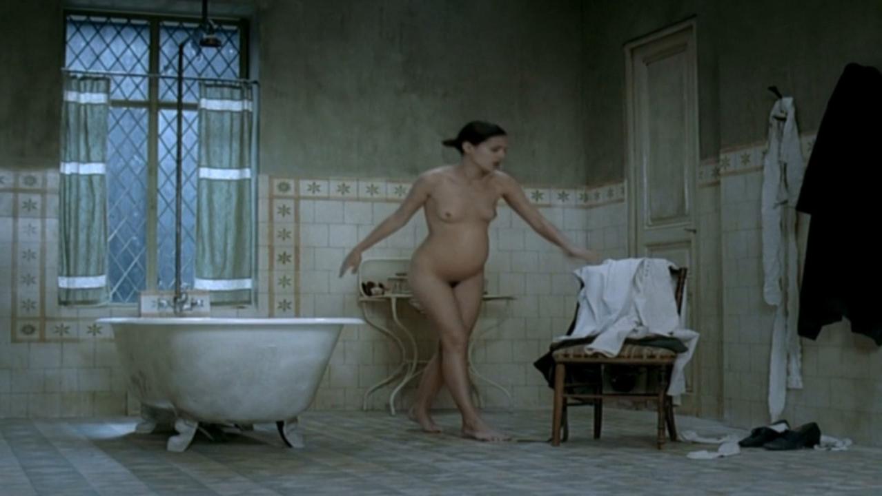 Nude Video Celebs Virginie Ledoyen Nude Saint Ange