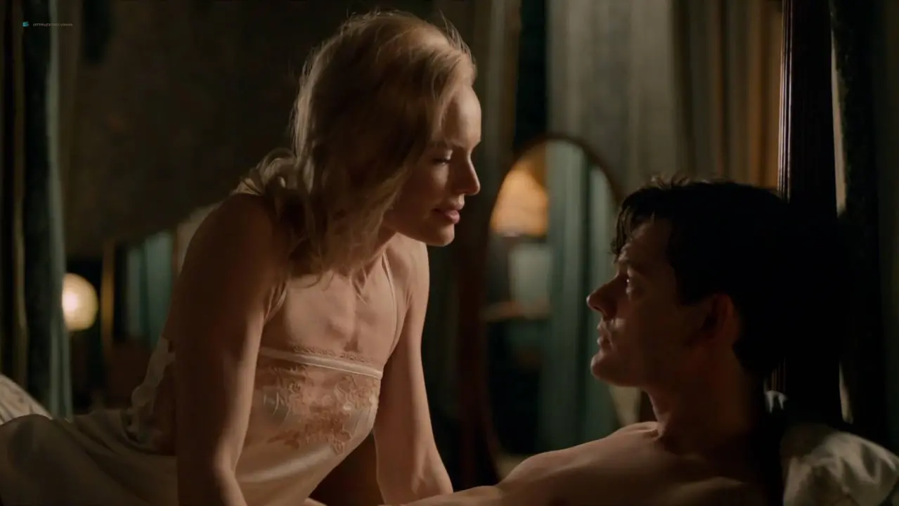 Kate Bosworth sexy - SS-GB s01e03 (2017)