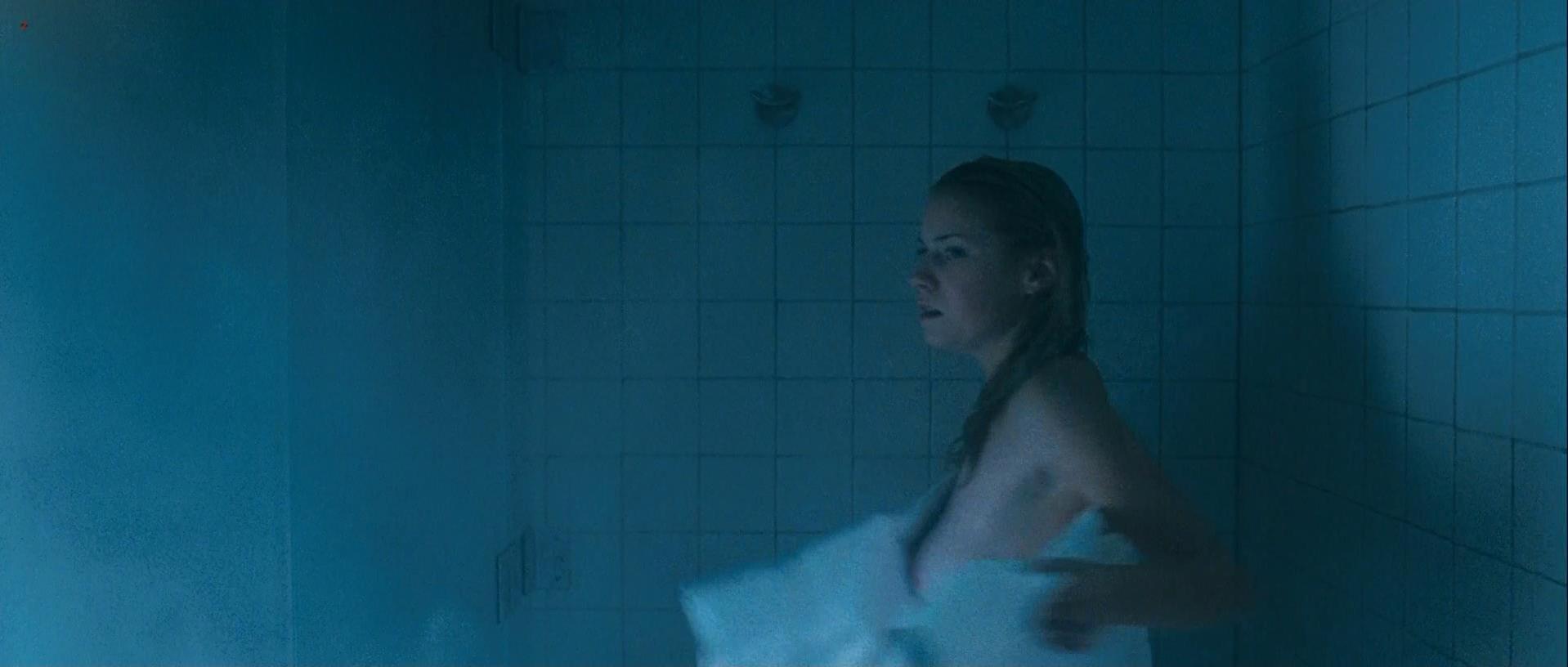 Laura Ramsey nude - The Covenant (2006)