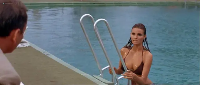 640px x 272px - Raquel Welch sexy, Christine Todd nude - Lady in Cement (1968)