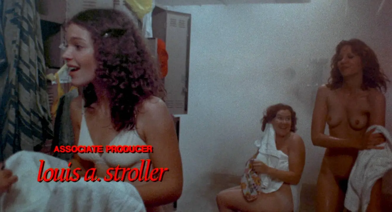 Sissy Spacek nude, Nancy Allen nude, Amy Irving nude, Cindy Daly nude -  Carrie (1976)