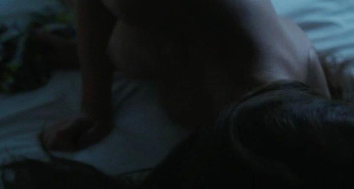 Louise Bourgoin nude - Un beau dimanche (2013)