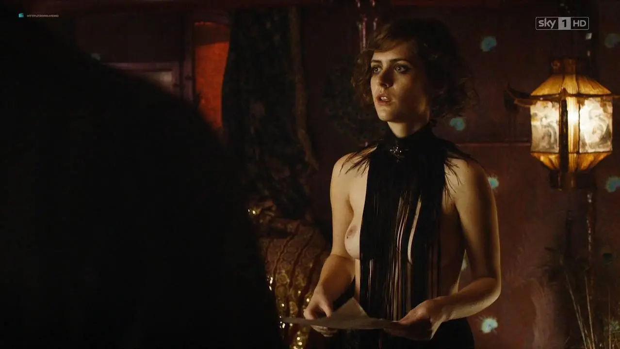 Liv Lisa Fries nude, Hannah Herzsprung sexy, Leonie Benesch nude - Babylon  Berlin s02e01-02 (2017)