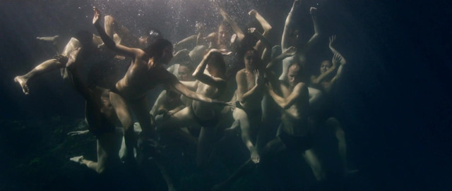 Alexandra Freeman nude , Alice Modolo nude, Isabelle Servol nude - Narcose (2013)