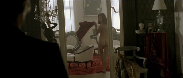 Juliana Johanidesova nude - 3 sezony v pekle (2009)