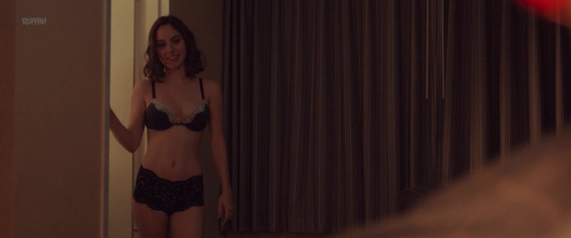 Madeline Weinstein nude - Alex Strangelove (2018)
