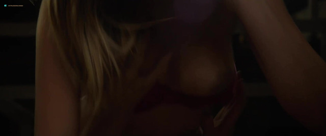 Melissa Bolona nude - Billy Boy (2017)